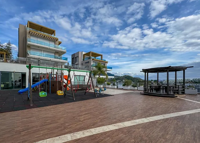 Qoople Elite Admiral Apartment